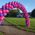 Race marker balloon arch