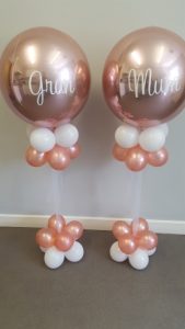 Smaller globe balloons