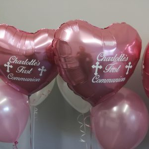 Table clusters of 3 with personalised foil for communion